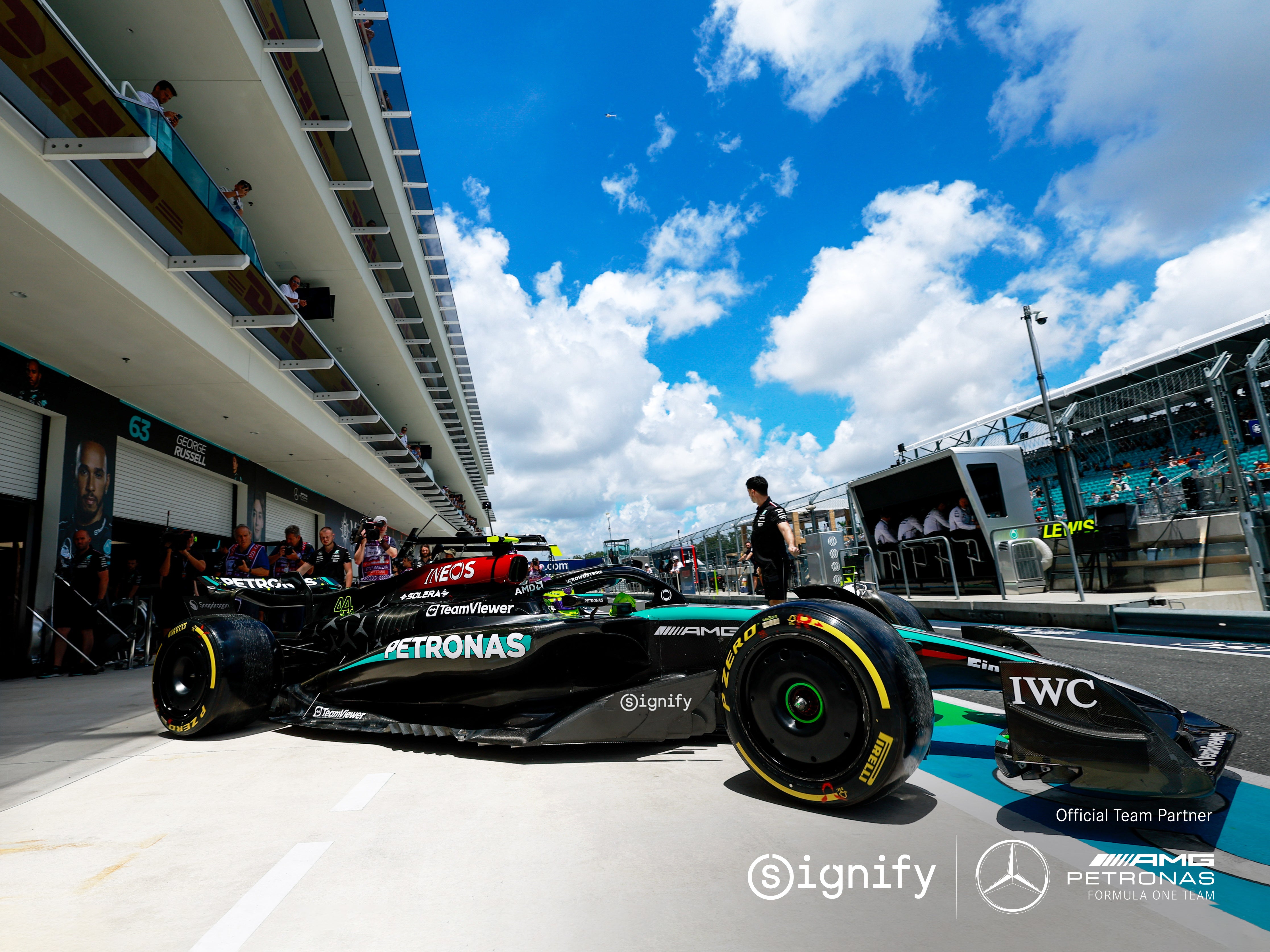 Signify and Mercedes-AMG PETRONAS Formula 1 Team launch new partnership to drive responsible innovation